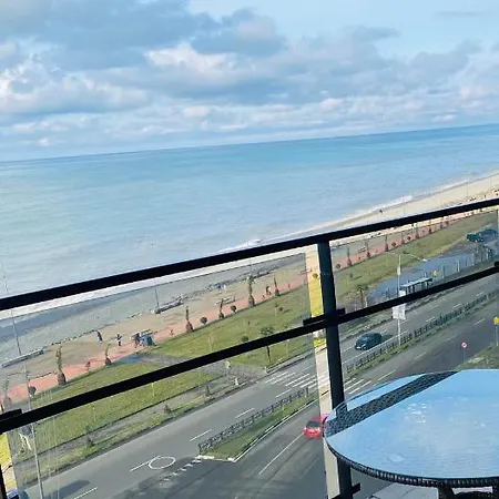 Sea View Rooms In Batumi Exterior photo