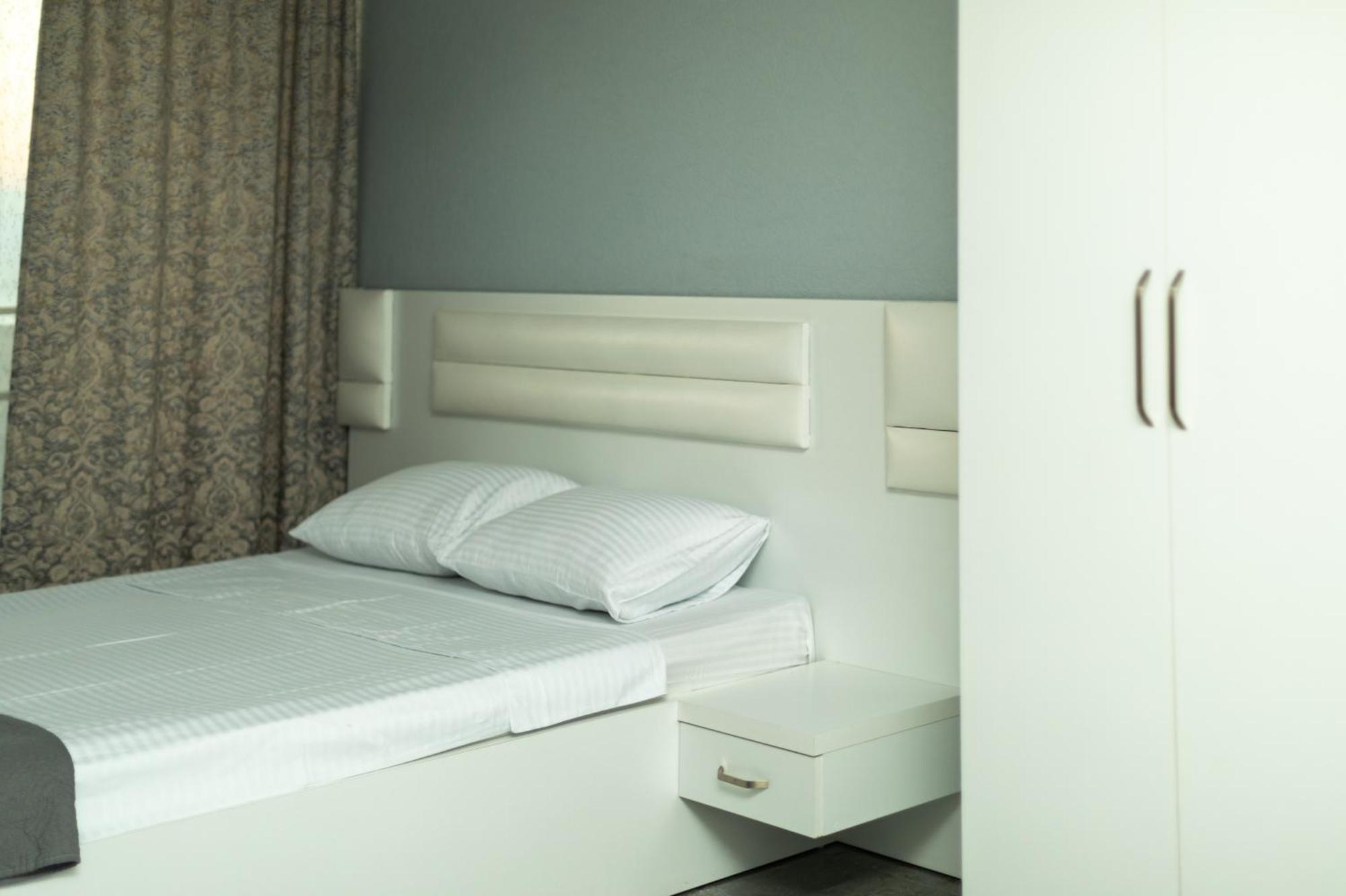 Hotel Sea View In *